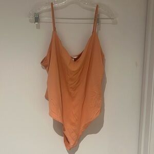 NWT H&M peach 🍑 bodysuit